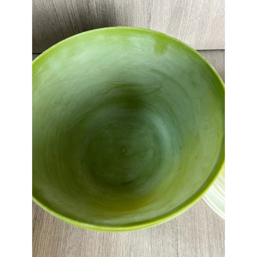 Vintage Rubbermaid Nesting Mixing Bowls with Lids Set of 4 Multicolor